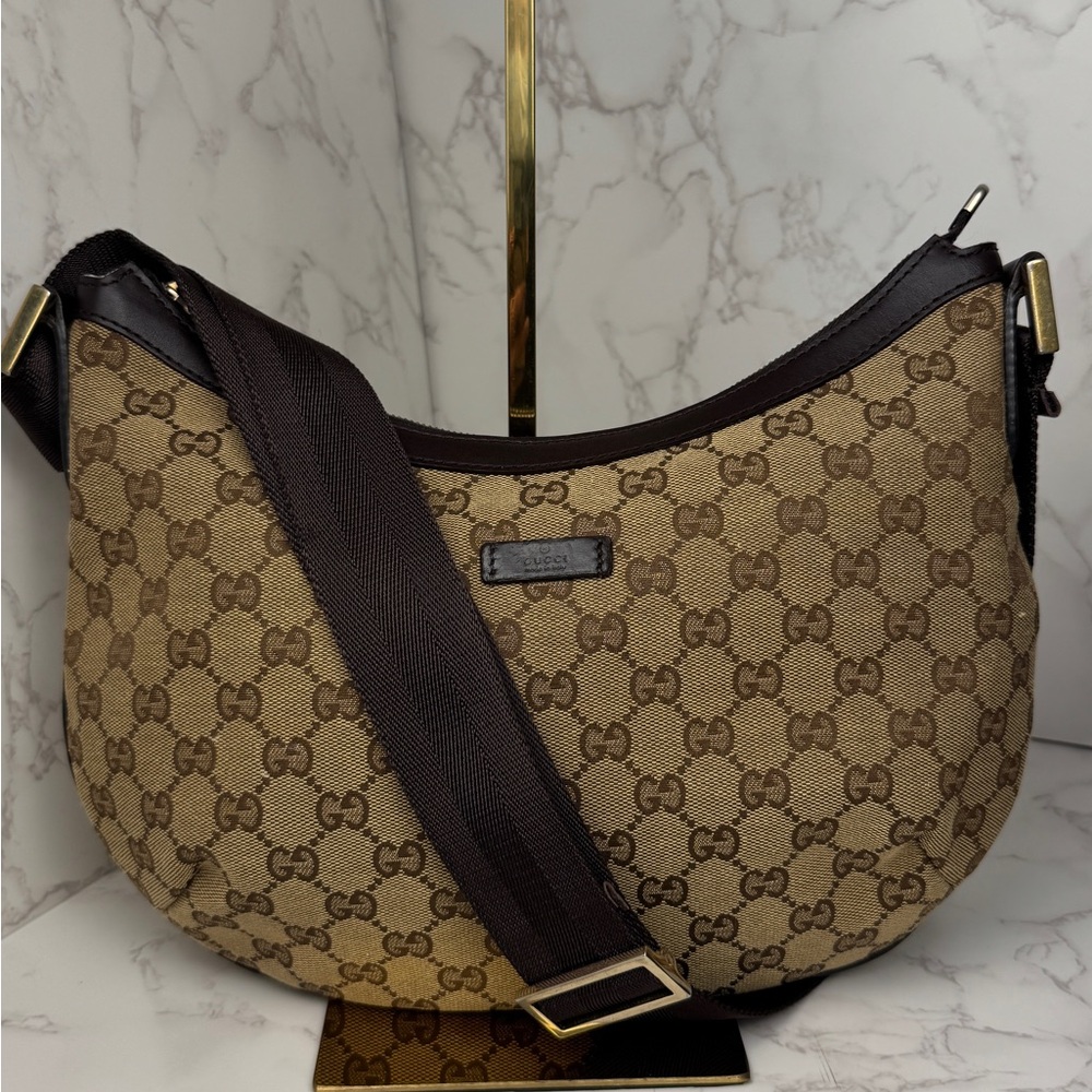 Gucci halfmoon  Monogram Crossbody Bag - Picture 2 of 16